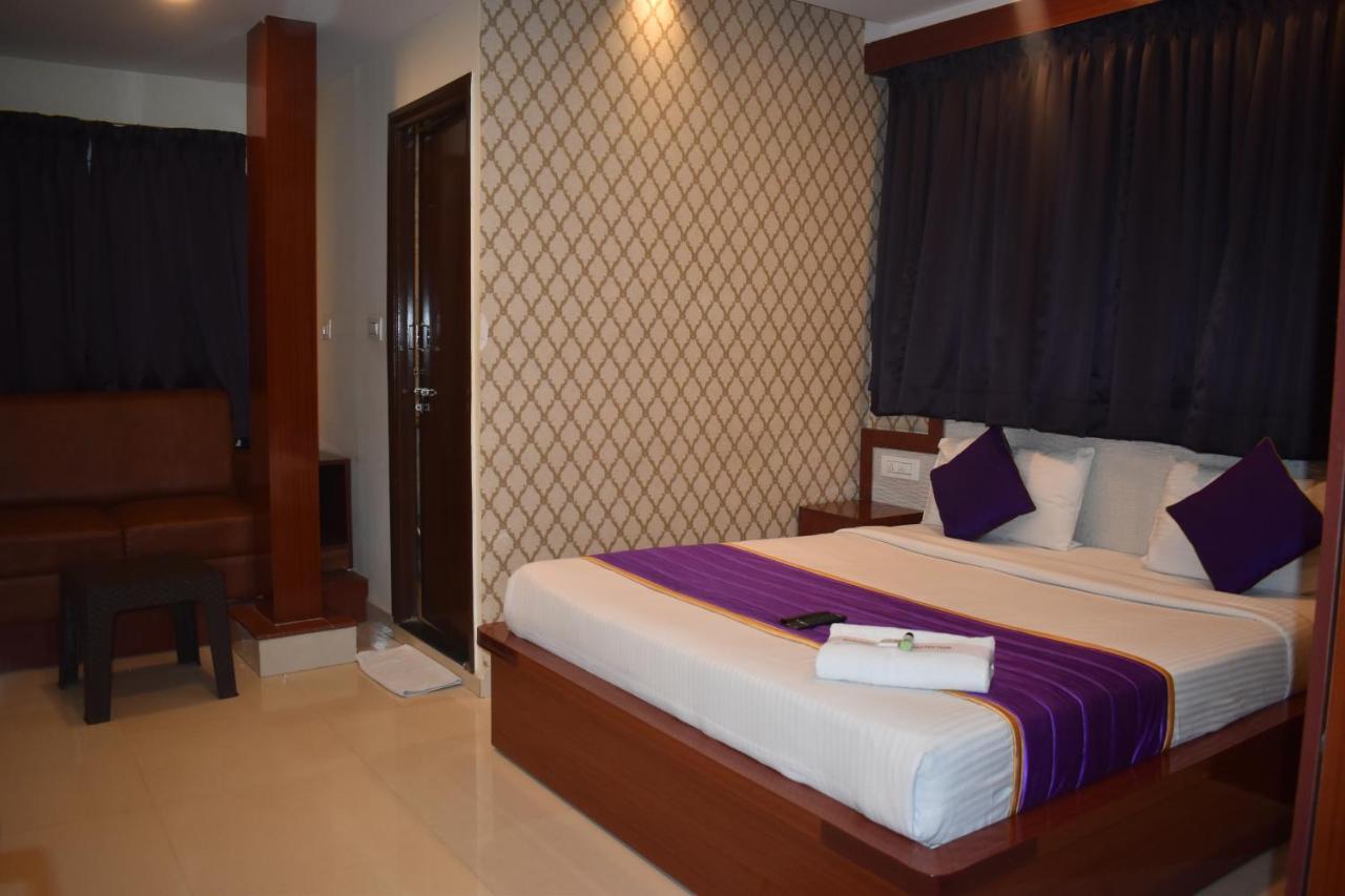 Hotel Ur Comforts Jayanagar Bangalore Eksteriør bilde