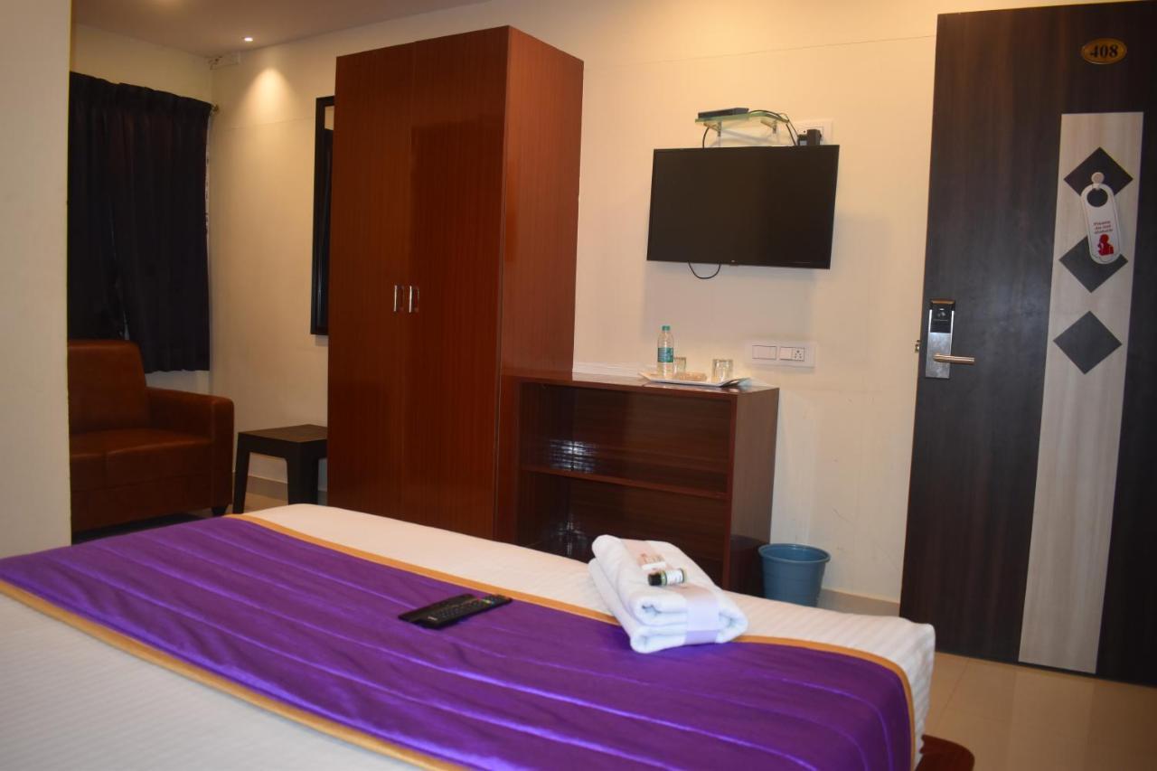Hotel Ur Comforts Jayanagar Bangalore Eksteriør bilde